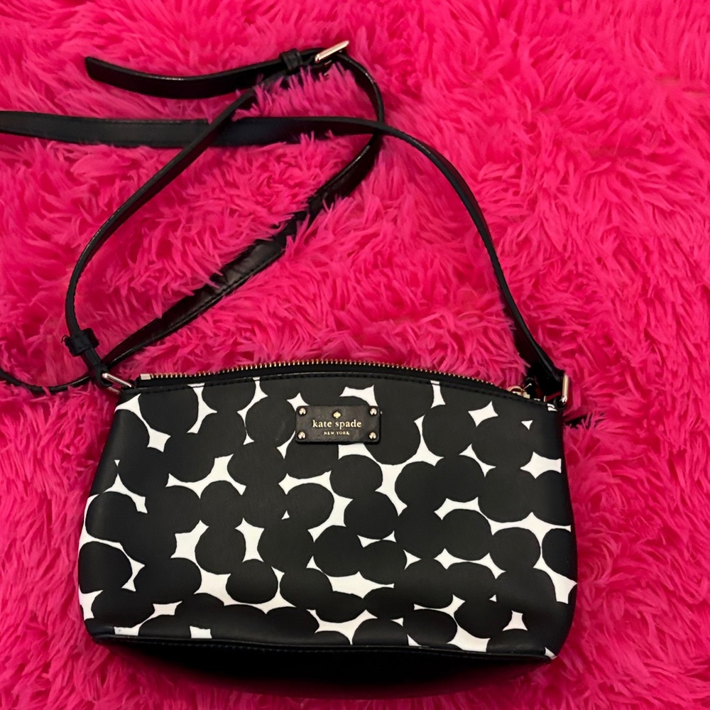 Kate Spade Black and White Abstract Crossbody Bag